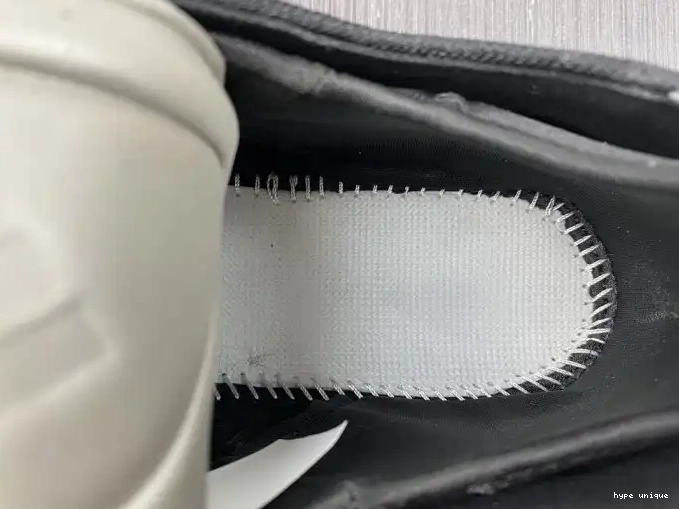 hype 400 YEEZY ADIDAS H68032 0525